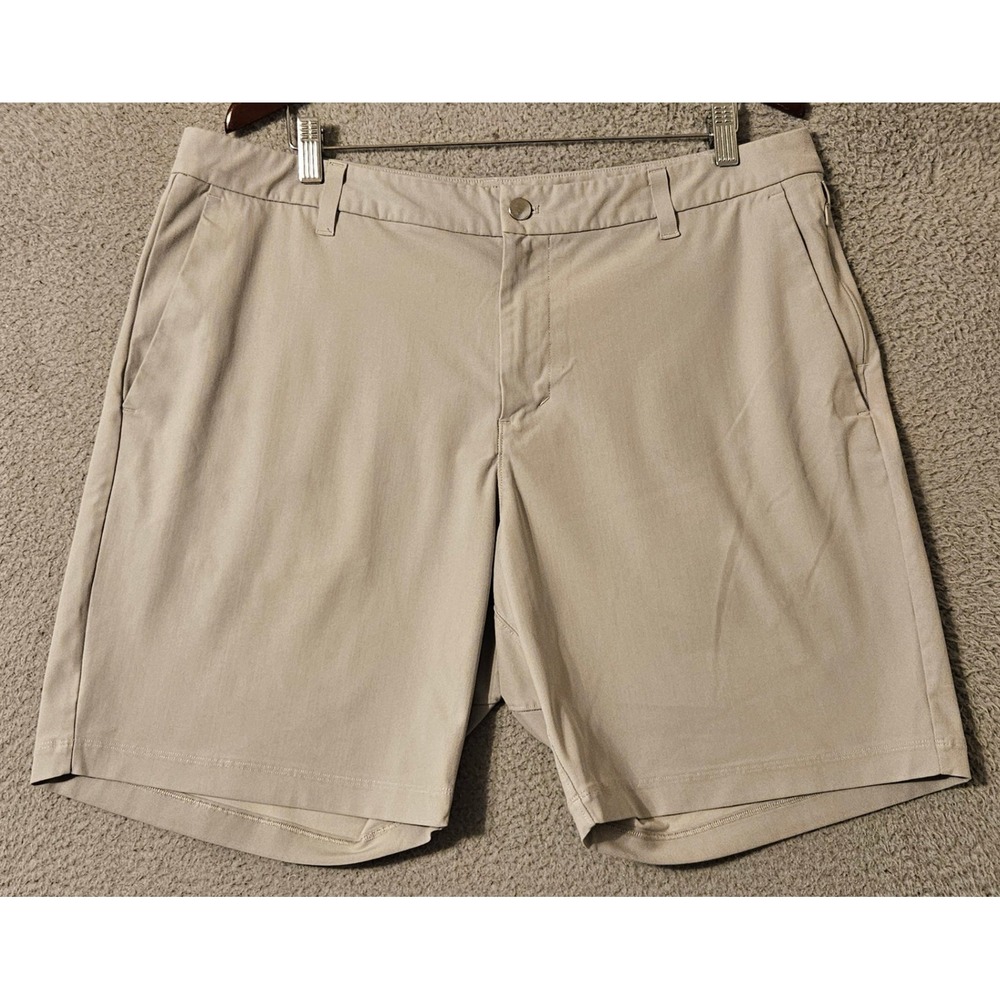 Lululemon Commission Shorts 9" Warpstreme Gray Mens Size 38 LM7B96S
